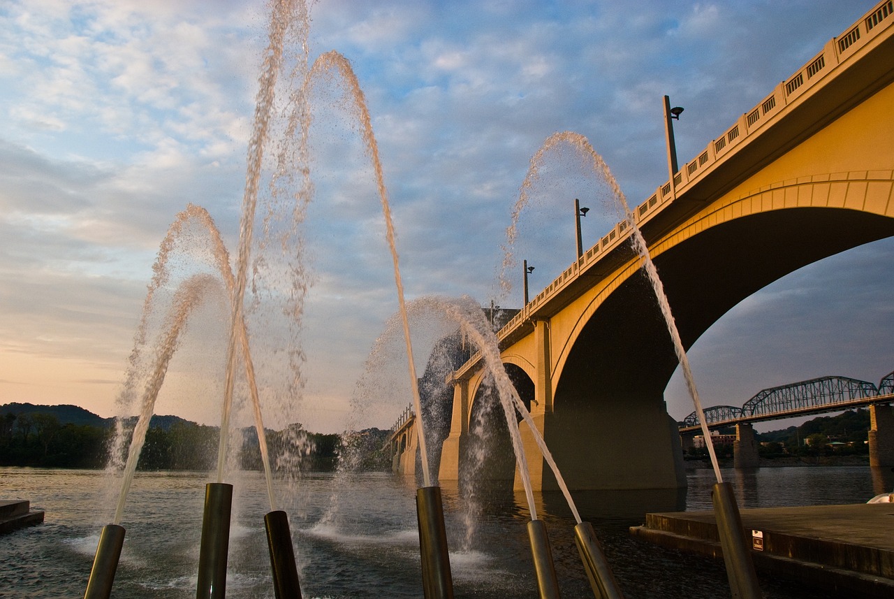 river, city, nature-238079.jpg